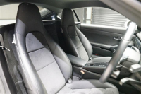 ポルシェ 718 ケイマン 2019年ﾓﾃﾞﾙ 718ｹｲﾏﾝ MT RHD ｽﾎﾟｰﾂﾛﾉPKG 18ｲﾝﾁAW ﾎﾜｲﾄの中古車