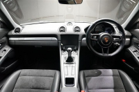 ポルシェ 718 ケイマン 2019年ﾓﾃﾞﾙ 718ｹｲﾏﾝ MT RHD ｽﾎﾟｰﾂﾛﾉPKG 18ｲﾝﾁAW ﾎﾜｲﾄの中古車