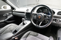 ポルシェ 718 ケイマン 2019年ﾓﾃﾞﾙ 718ｹｲﾏﾝ MT RHD ｽﾎﾟｰﾂﾛﾉPKG 18ｲﾝﾁAW ﾎﾜｲﾄの中古車