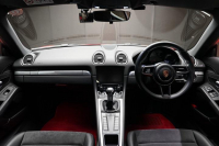 ポルシェ 718 ケイマン 2018年ﾓﾃﾞﾙ 718ｹｲﾏﾝ 6MT RHD 18ｲﾝﾁAW ｶｰｽﾞﾚｯﾄﾞの中古車