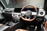 メルセデスベンツ Gクラス 2021年モデル G400d RHD AMGライン マヌファクトゥーアP 20インチAW ダイヤモンドホワイトの中古車