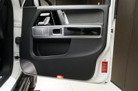 メルセデスベンツ 新規車種 マヌファクトゥーアP　RHDの中古車