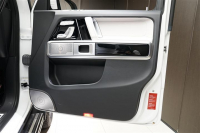 メルセデスベンツ 新規車種 マヌファクトゥーアP　RHDの中古車