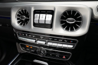 メルセデスベンツ 新規車種 マヌファクトゥーアP　RHDの中古車