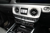 メルセデスベンツ 新規車種 マヌファクトゥーアP　RHDの中古車