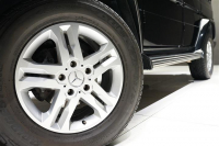 メルセデスベンツ Gクラス 2016年モデル G350d RHD ラグジュアリーP 18インチAW オブシディアンブラックの中古車