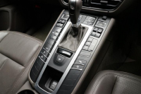 ポルシェ マカン 2019年モデル マカン RHD PDK 4WD 19インチAW ヴァルカノグレーメタリックの中古車