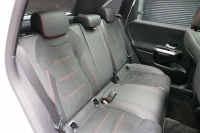 メルセデスベンツ Bクラス 2025年モデル B180 AMGライン RHD デジタルホワイトの中古車
