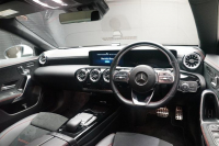 メルセデスベンツ CLAクラス 2022年モデル CLA 180 AMGライン RHD  デジタルホワイトの中古車
