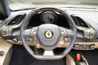 フェラーリ 488スパイダー －の中古車