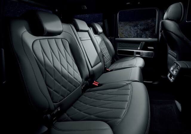 ベンツG450dリアシート画像