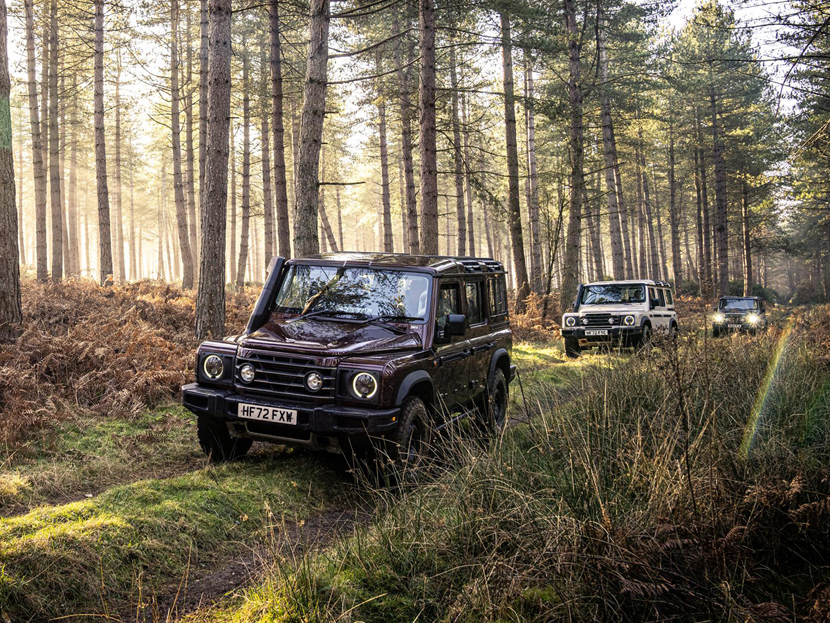 イネオス グレナディアの直輸入販売